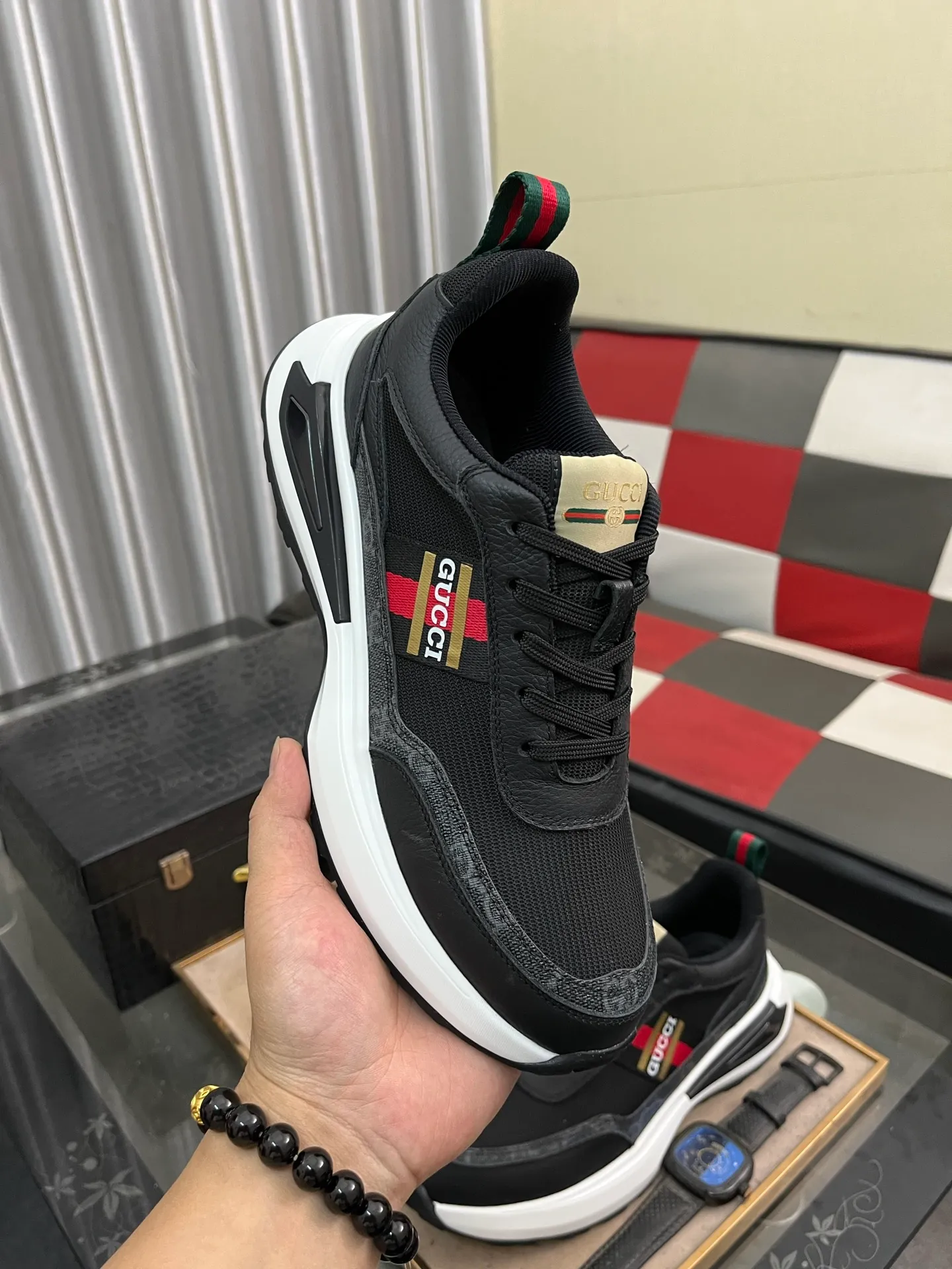 Men's Men's Shoes💰458⌚️⌚️[GUCCI] Gucci men's casual shoes are absolutely popular🔥The ultimate matching item for trendy men! The charm of super texture is unstoppable. This is the main recommendation. The upper is made of high-quality cowhide, with pig lining feet and wear-resistant rubber sole. It is noble and elegant! Extremely comfortable🎁🎁You can be as handsome as you want💪 Size 38-44! 2️⃣colors available